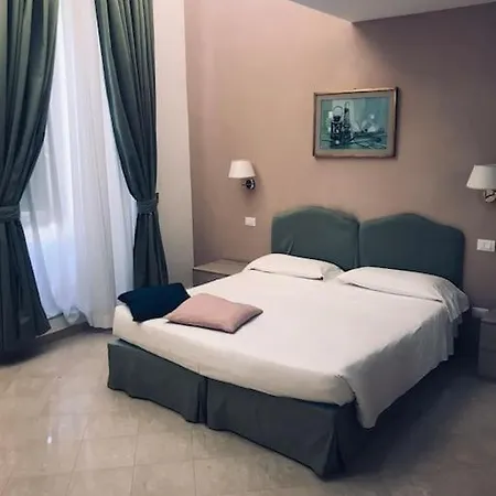 43 Ampio E Comodo Nel Centro Di Lägenhet *